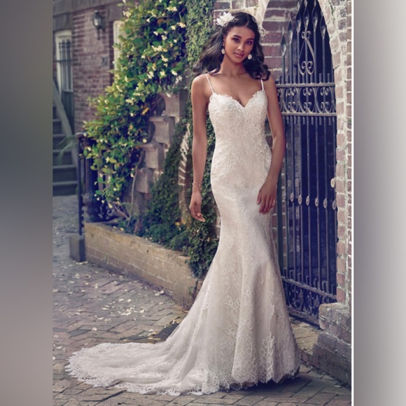 Maggie Sottero wedding dress - Picture 1 of 8